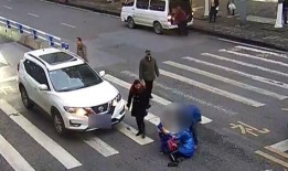 重庆小车爆料最新消息,最新事故现场细节曝光